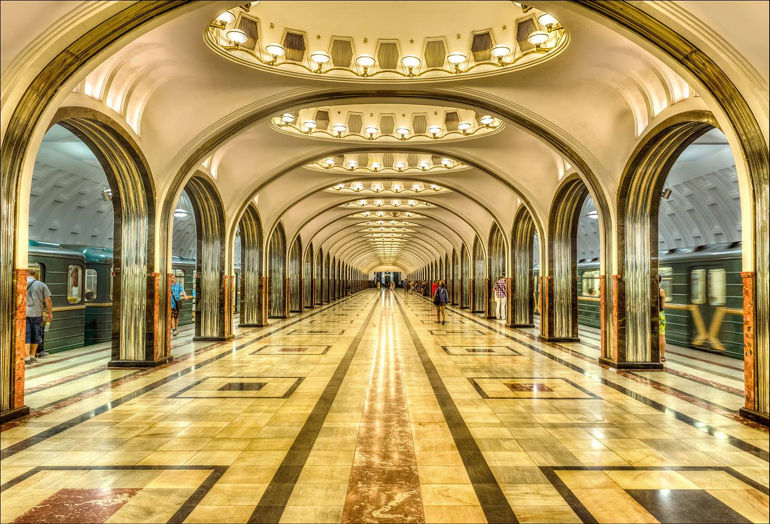 تصویر ایستگاه مترو در مسکو
